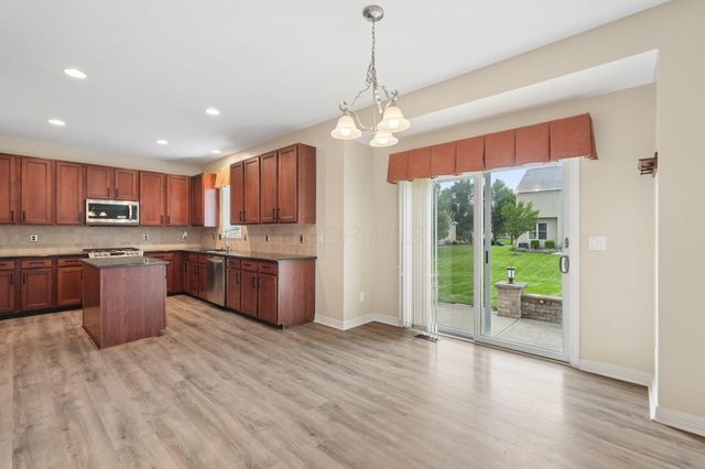 6294 Jeffrelyn Drive, Hilliard, OH 43026