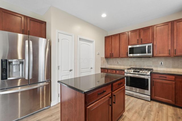 6294 Jeffrelyn Drive, Hilliard, OH 43026