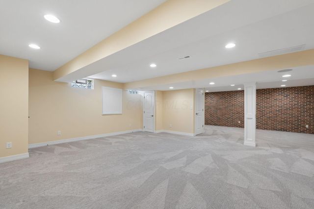 6294 Jeffrelyn Drive, Hilliard, OH 43026