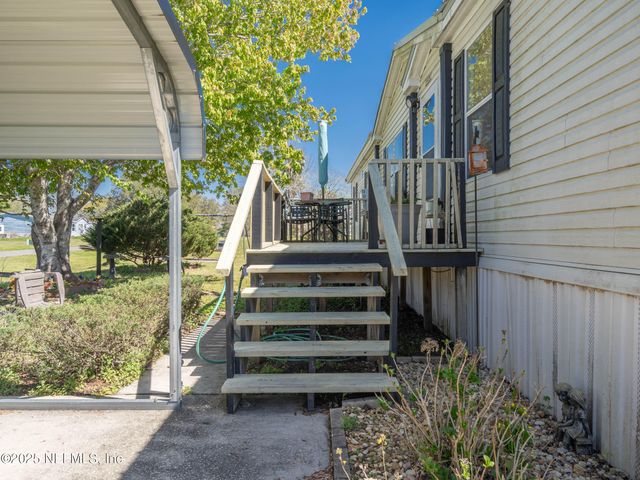 35080 DUCK POND Court, Callahan, FL 32011