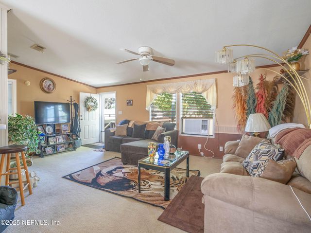 35080 DUCK POND Court, Callahan, FL 32011