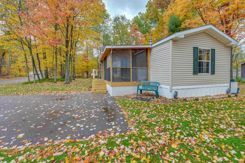 10 Waverly Circle, Colchester (colchester), VT 05446