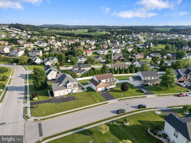 429 EL VISTA DR, Hanover, PA 17331