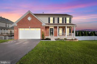 429 EL VISTA DR, Hanover, PA 17331