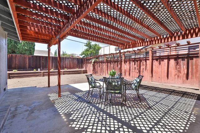 2293 Middletown Drive, Campbell, CA 95008
