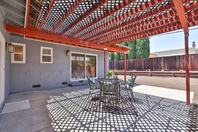 2293 Middletown Drive, Campbell, CA 95008