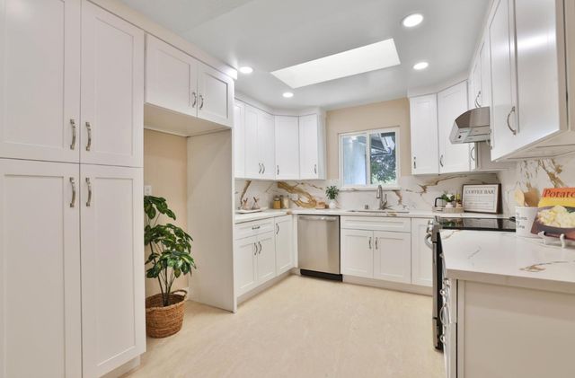 2293 Middletown Drive, Campbell, CA 95008