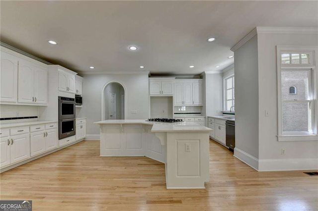 545 Slane Trace, Roswell, GA 30076