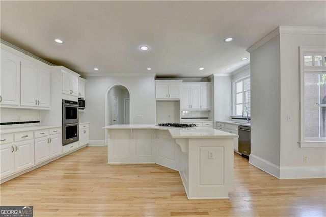 545 Slane Trace, Roswell, GA 30076