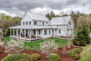 56 Francis Lane, Stowe, VT 05672