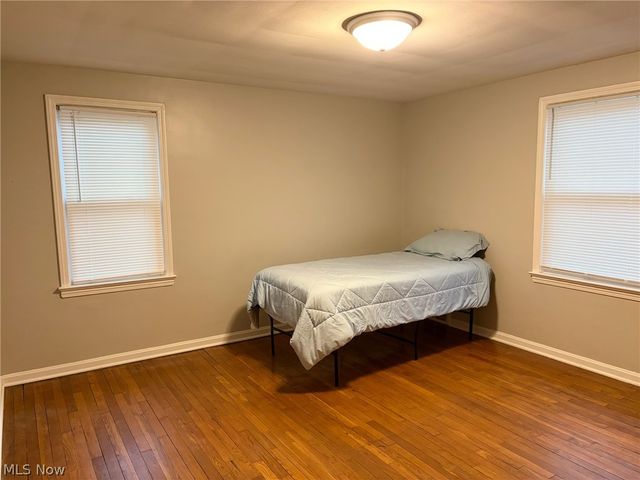 298 E 270 Street, Euclid, OH 44132