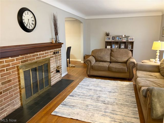 298 E 270 Street, Euclid, OH 44132