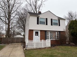 298 E 270 Street, Euclid, OH 44132