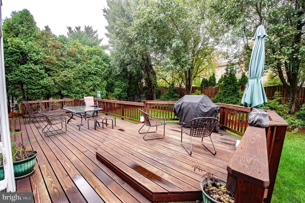 295 FREELAND DR, Collegeville, PA 19426