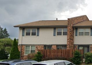 7318 Winthrop Way 4, Downers Grove, IL 60516