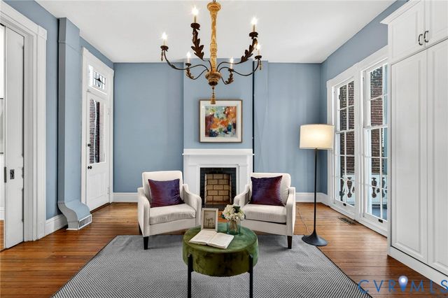 2705 E Franklin St, Richmond, VA 23223