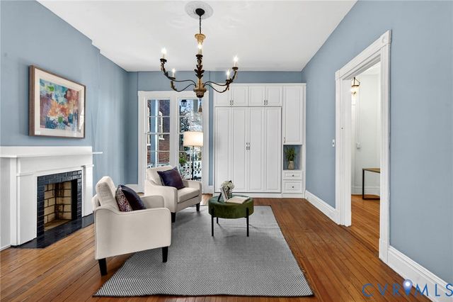 2705 E Franklin St, Richmond, VA 23223