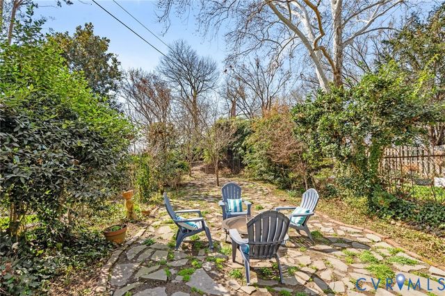 2705 E Franklin St, Richmond, VA 23223