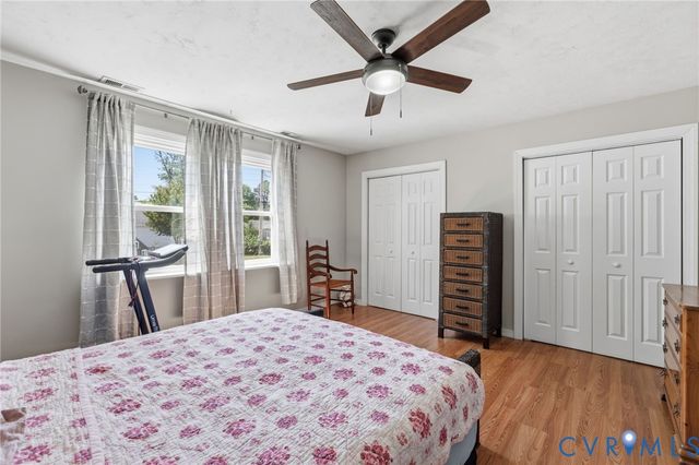 7981 Meadow Dr, Mechanicsville, VA 23111