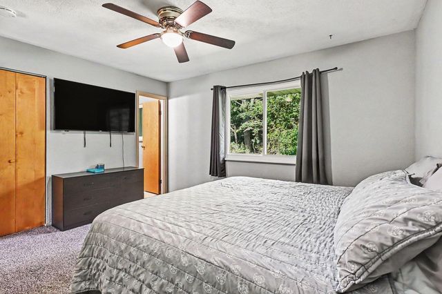 308 Carey Mission Drive, Niles, MI 49120