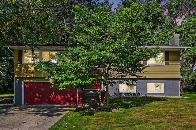 308 Carey Mission Drive, Niles, MI 49120