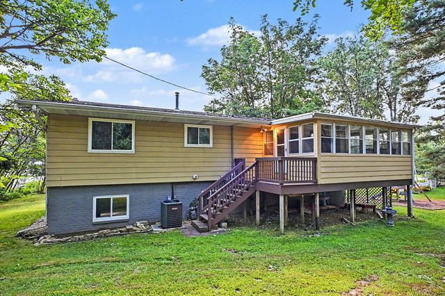 308 Carey Mission Drive, Niles, MI 49120