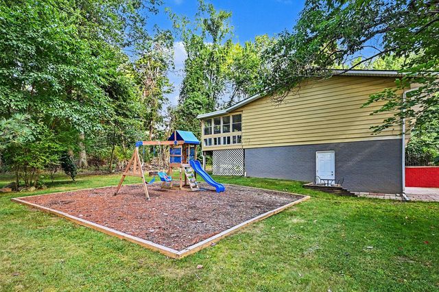 308 Carey Mission Drive, Niles, MI 49120