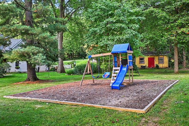 308 Carey Mission Drive, Niles, MI 49120