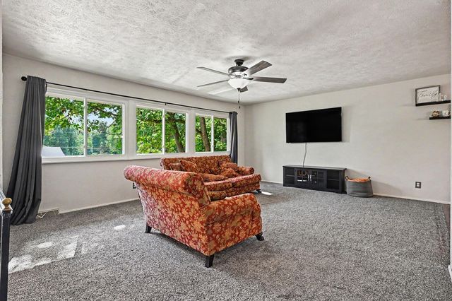 308 Carey Mission Drive, Niles, MI 49120