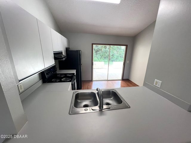 3552 Forest Branch Dr Apt B, Port Orange, FL 32129