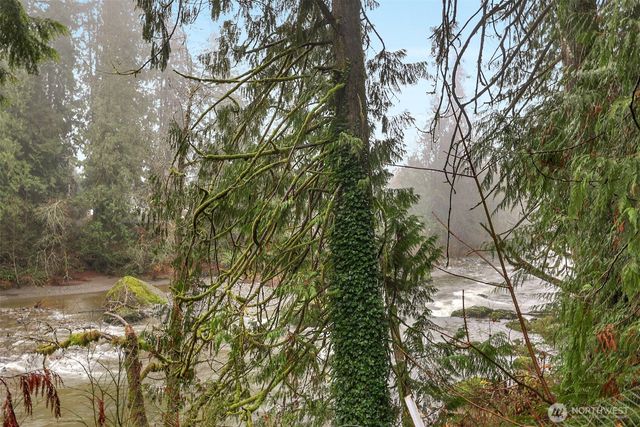 13109 Crystal Springs Dr, Granite Falls, WA 98252