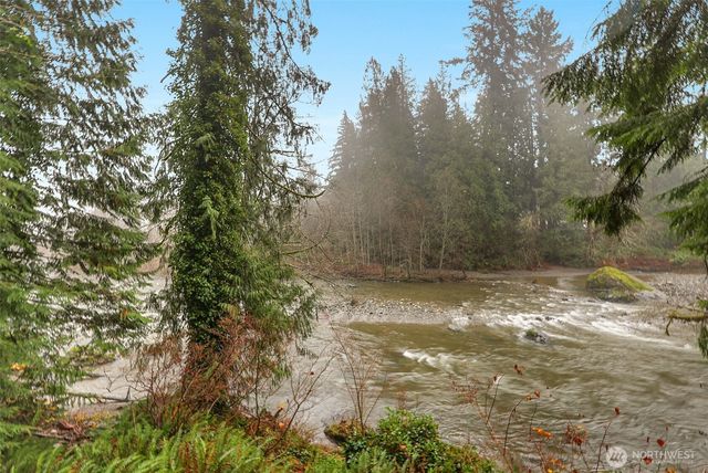 13109 Crystal Springs Dr, Granite Falls, WA 98252