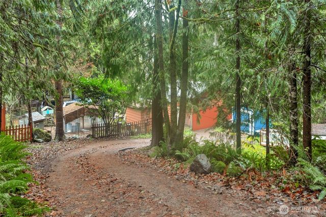 13109 Crystal Springs Dr, Granite Falls, WA 98252