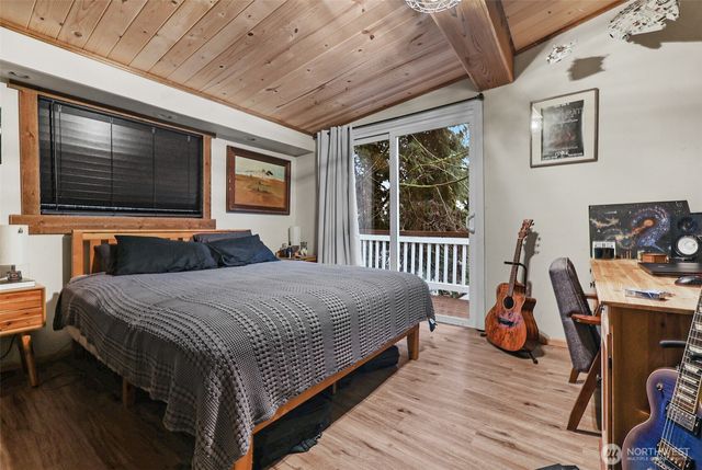 13109 Crystal Springs Dr, Granite Falls, WA 98252