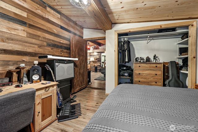 13109 Crystal Springs Dr, Granite Falls, WA 98252