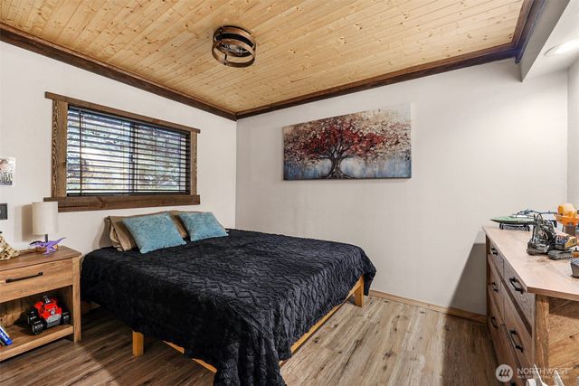 13109 Crystal Springs Dr, Granite Falls, WA 98252