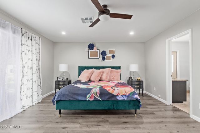 4912 E FRIESS Drive, Scottsdale, AZ 85254