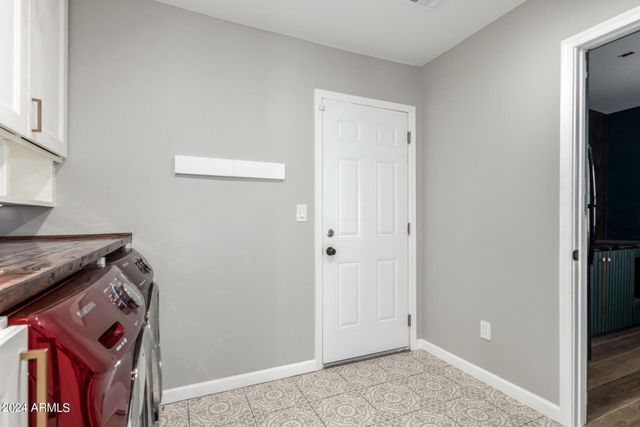 4912 E FRIESS Drive, Scottsdale, AZ 85254