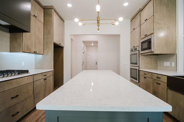 4617 Maple Ridge Drive, Edmond, OK 73034