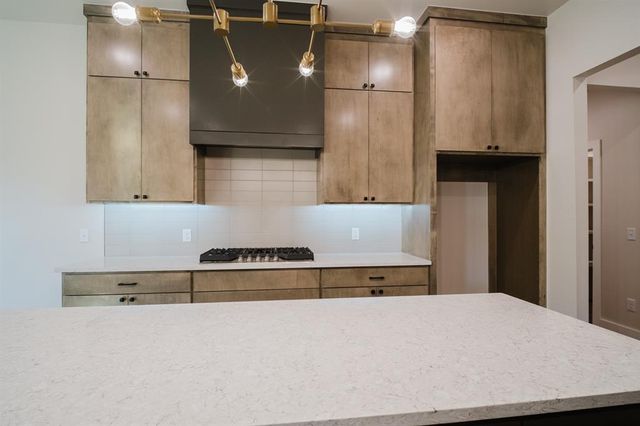 4617 Maple Ridge Drive, Edmond, OK 73034