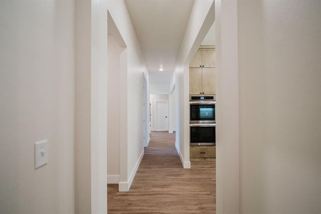 4617 Maple Ridge Drive, Edmond, OK 73034