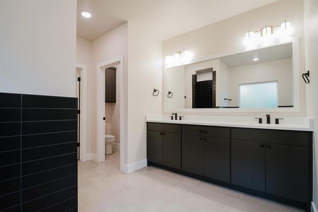 4617 Maple Ridge Drive, Edmond, OK 73034