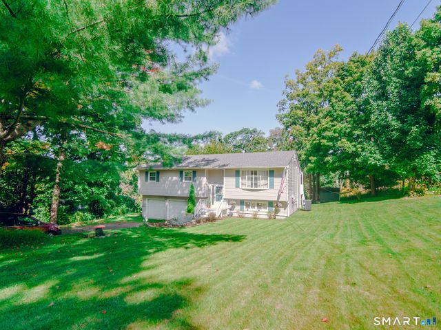 7 Rodline Road, Danbury, CT 06811