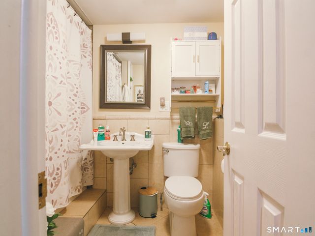 7 Rodline Road, Danbury, CT 06811