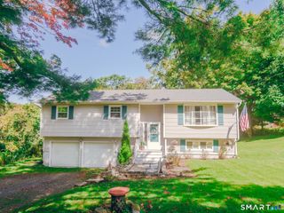 7 Rodline Road, Danbury, CT 06811