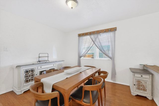 216 Spring Drive SE, Rio Rancho, NM 87124