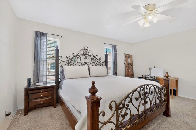 216 Spring Drive SE, Rio Rancho, NM 87124