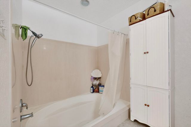 216 Spring Drive SE, Rio Rancho, NM 87124