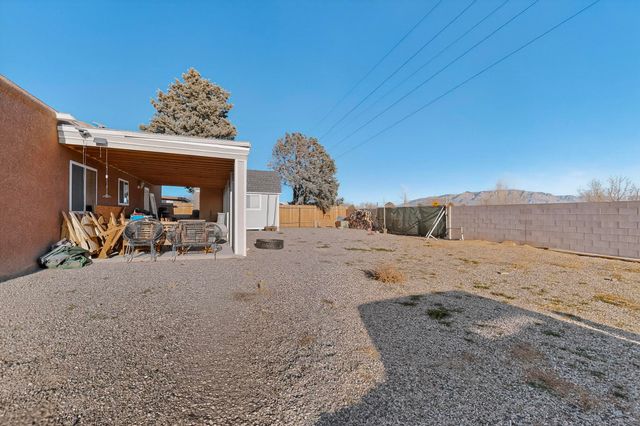 216 Spring Drive SE, Rio Rancho, NM 87124