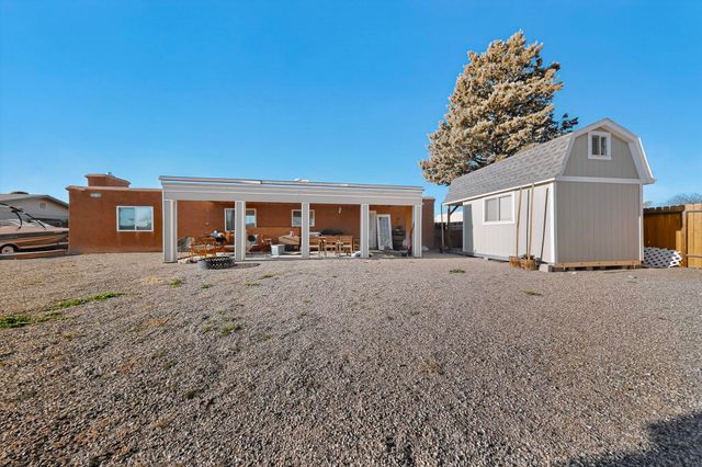 216 Spring Drive SE, Rio Rancho, NM 87124